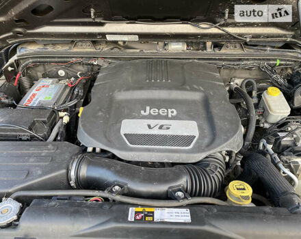 Джип Wrangler, об'ємом двигуна 3.6 л та пробігом 88 тис. км за 31000 $, фото 29 на Automoto.ua