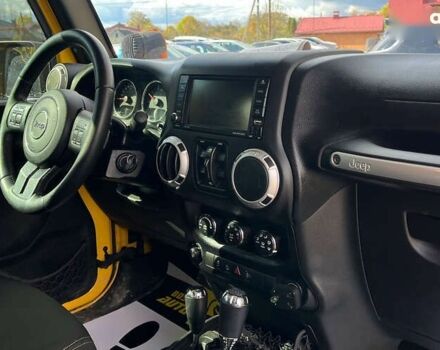 Джип Вранглер, объемом двигателя 2.8 л и пробегом 85 тыс. км за 38800 $, фото 16 на Automoto.ua