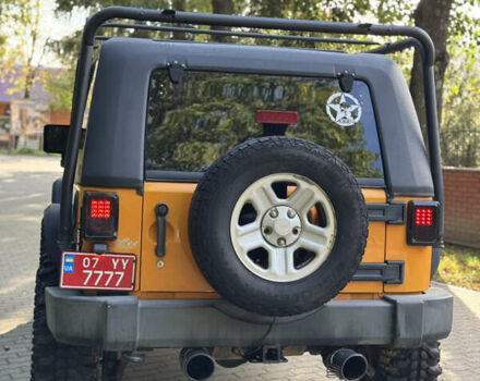 Желтый Джип Вранглер, объемом двигателя 3.6 л и пробегом 170 тыс. км за 23000 $, фото 21 на Automoto.ua