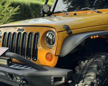 Желтый Джип Вранглер, объемом двигателя 3.6 л и пробегом 170 тыс. км за 23000 $, фото 18 на Automoto.ua