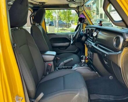 Жовтий Джип Wrangler, об'ємом двигуна 3.6 л та пробігом 62 тис. км за 20500 $, фото 11 на Automoto.ua