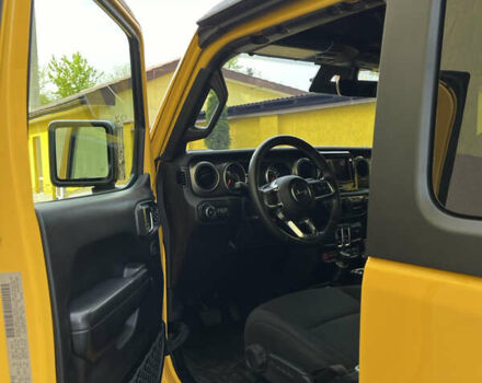 Желтый Джип Вранглер, объемом двигателя 3.6 л и пробегом 134 тыс. км за 29900 $, фото 12 на Automoto.ua