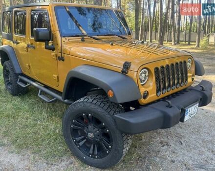 Желтый Джип Вранглер, объемом двигателя 3.61 л и пробегом 157 тыс. км за 22500 $, фото 1 на Automoto.ua