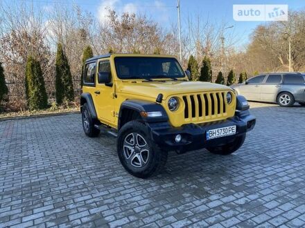 Джип Вранглер 2020 в Ровно на Automoto.ua Желтый Джип Вранглер, объемом двигателя 2 л и пробегом 15 тыс. км за 41300 $, фото 1 на Automoto.ua
