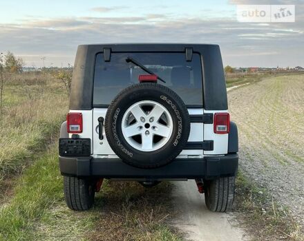 Сірий Джип Wrangler, об'ємом двигуна 3.8 л та пробігом 150 тис. км за 25800 $, фото 6 на Automoto.ua