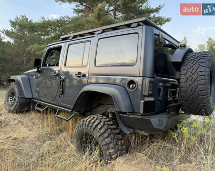 Сірий Джип Wrangler, об'ємом двигуна 3.6 л та пробігом 100 тис. км за 35000 $, фото 15 на Automoto.ua