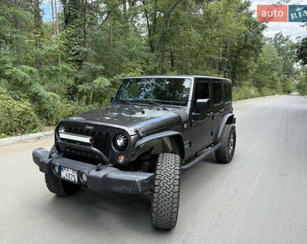 Серый Джип Вранглер, объемом двигателя 3.6 л и пробегом 129 тыс. км за 23000 $, фото 2 на Automoto.ua