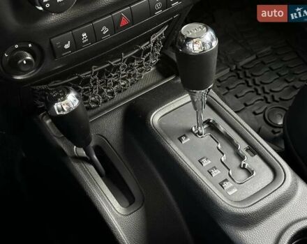 Серый Джип Вранглер, объемом двигателя 3.6 л и пробегом 156 тыс. км за 27700 $, фото 14 на Automoto.ua