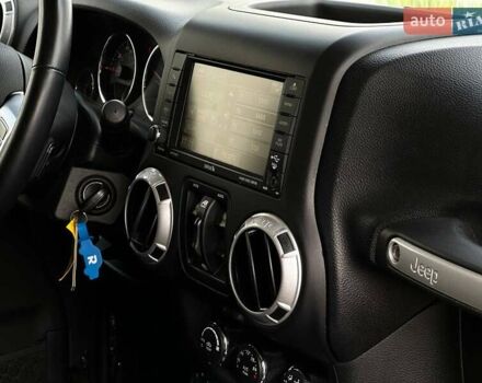 Серый Джип Вранглер, объемом двигателя 3.6 л и пробегом 156 тыс. км за 27700 $, фото 9 на Automoto.ua