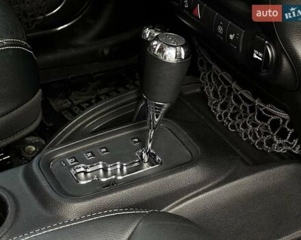 Серый Джип Вранглер, объемом двигателя 3.6 л и пробегом 156 тыс. км за 27700 $, фото 12 на Automoto.ua