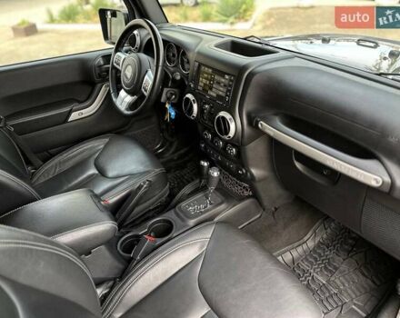 Серый Джип Вранглер, объемом двигателя 3.6 л и пробегом 156 тыс. км за 27700 $, фото 8 на Automoto.ua