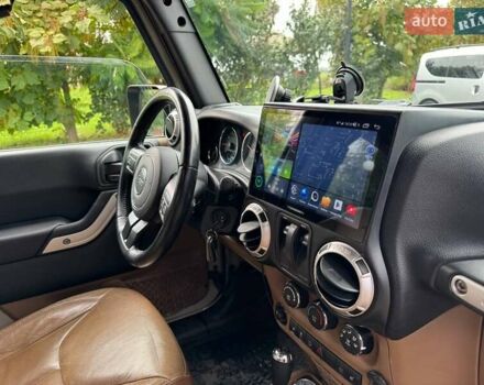 Серый Джип Вранглер, объемом двигателя 3.6 л и пробегом 170 тыс. км за 28000 $, фото 7 на Automoto.ua