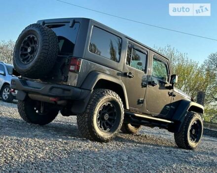 Сірий Джип Wrangler, об'ємом двигуна 3.6 л та пробігом 63 тис. км за 38500 $, фото 4 на Automoto.ua