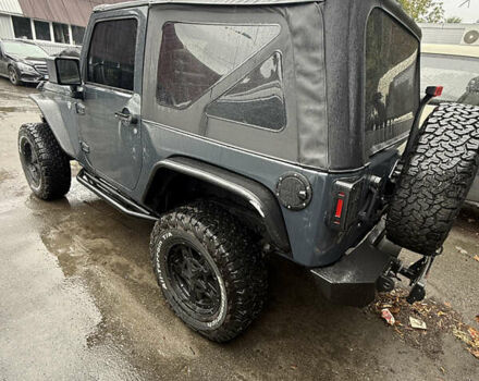 Серый Джип Вранглер, объемом двигателя 3.6 л и пробегом 79 тыс. км за 25000 $, фото 4 на Automoto.ua