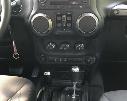 Сірий Джип Wrangler, об'ємом двигуна 3.6 л та пробігом 52 тис. км за 29999 $, фото 6 на Automoto.ua