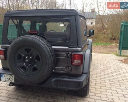 Джип Wrangler 2018 у Львові на Automoto.ua Сірий Джип Wrangler, об'ємом двигуна 3.6 л та пробігом 17 тис. км за 32000 $, фото 6 на Automoto.ua