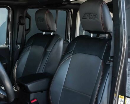 Сірий Джип Wrangler, об'ємом двигуна 3.6 л та пробігом 57 тис. км за 6500 $, фото 9 на Automoto.ua