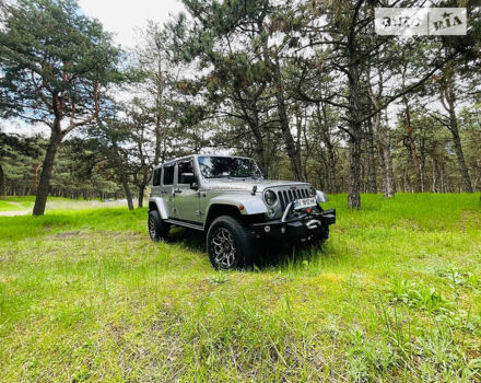 Сірий Джип Wrangler, об'ємом двигуна 3.6 л та пробігом 65 тис. км за 39000 $, фото 13 на Automoto.ua