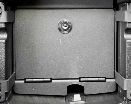 Сірий Джип Wrangler, об'ємом двигуна 2 л та пробігом 41 тис. км за 14500 $, фото 15 на Automoto.ua