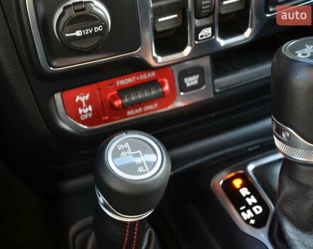 Серый Джип Вранглер, объемом двигателя 2 л и пробегом 50 тыс. км за 37999 $, фото 53 на Automoto.ua