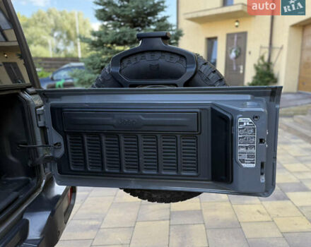 Сірий Джип Wrangler, об'ємом двигуна 3.6 л та пробігом 90 тис. км за 31900 $, фото 26 на Automoto.ua