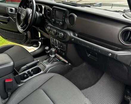 Сірий Джип Wrangler, об'ємом двигуна 2 л та пробігом 28 тис. км за 32000 $, фото 10 на Automoto.ua