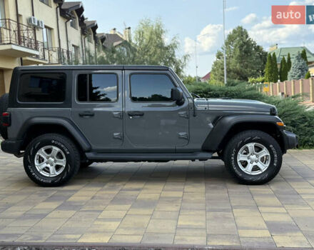 Сірий Джип Wrangler, об'ємом двигуна 3.6 л та пробігом 90 тис. км за 31900 $, фото 6 на Automoto.ua