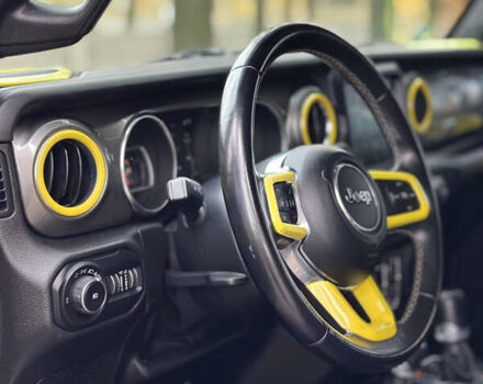 Джип Wrangler 2019 у Софіївська Борщагівка на Automoto.ua Сірий Джип Wrangler, об'ємом двигуна 2 л та пробігом 82 тис. км за 35999 $, фото 18 на Automoto.ua