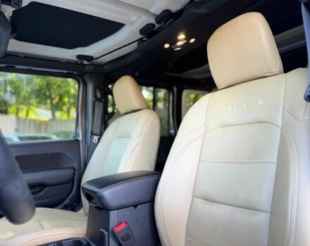 Сірий Джип Wrangler, об'ємом двигуна 3.6 л та пробігом 92 тис. км за 12000 $, фото 11 на Automoto.ua