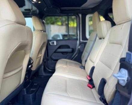 Сірий Джип Wrangler, об'ємом двигуна 3.6 л та пробігом 92 тис. км за 12000 $, фото 12 на Automoto.ua