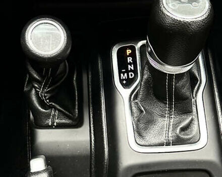 Джип Wrangler 2019 у Софіївська Борщагівка на Automoto.ua Сірий Джип Wrangler, об'ємом двигуна 2 л та пробігом 82 тис. км за 35999 $, фото 32 на Automoto.ua