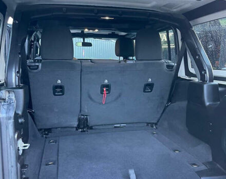 Серый Джип Вранглер, объемом двигателя 2 л и пробегом 103 тыс. км за 34000 $, фото 14 на Automoto.ua