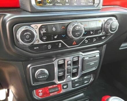 Джип Wrangler 2020 у Житомирі на Automoto.ua Сірий Джип Wrangler, об'ємом двигуна 3.6 л та пробігом 50 тис. км за 41000 $, фото 11 на Automoto.ua