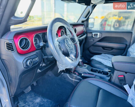 Серый Джип Вранглер, объемом двигателя 2 л и пробегом 2 тыс. км за 64000 $, фото 7 на Automoto.ua