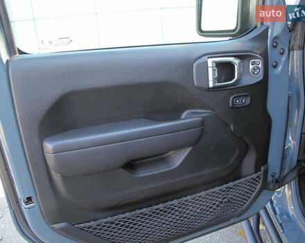 Сірий Джип Wrangler, об'ємом двигуна 2 л та пробігом 21 тис. км за 43900 $, фото 34 на Automoto.ua