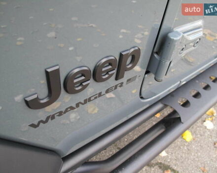 Сірий Джип Wrangler, об'ємом двигуна 2 л та пробігом 21 тис. км за 43900 $, фото 84 на Automoto.ua