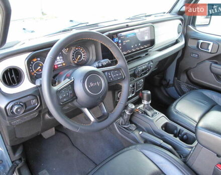 Сірий Джип Wrangler, об'ємом двигуна 2 л та пробігом 21 тис. км за 43900 $, фото 40 на Automoto.ua