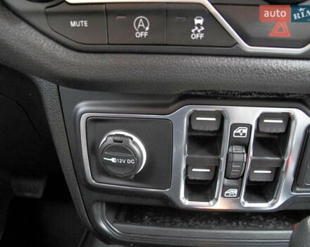 Сірий Джип Wrangler, об'ємом двигуна 2 л та пробігом 21 тис. км за 43900 $, фото 107 на Automoto.ua