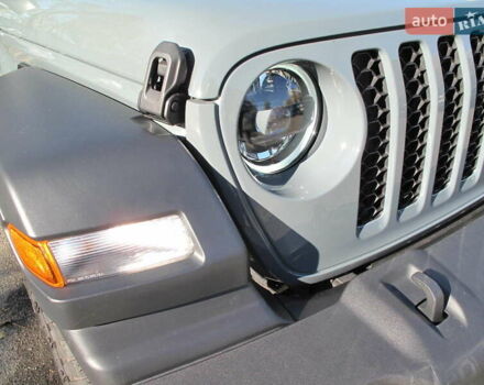 Сірий Джип Wrangler, об'ємом двигуна 2 л та пробігом 21 тис. км за 43900 $, фото 20 на Automoto.ua
