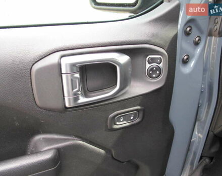 Сірий Джип Wrangler, об'ємом двигуна 2 л та пробігом 21 тис. км за 43900 $, фото 80 на Automoto.ua