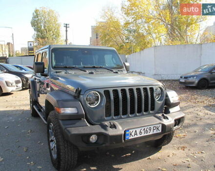 Сірий Джип Wrangler, об'ємом двигуна 2 л та пробігом 21 тис. км за 43900 $, фото 2 на Automoto.ua