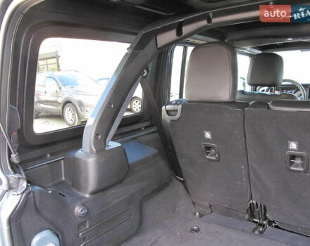 Сірий Джип Wrangler, об'ємом двигуна 2 л та пробігом 21 тис. км за 43900 $, фото 72 на Automoto.ua