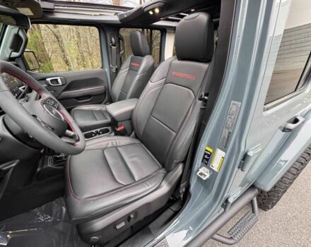 Сірий Джип Wrangler, об'ємом двигуна 3.6 л та пробігом 18 тис. км за 21000 $, фото 7 на Automoto.ua