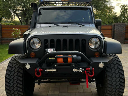 Джип Wrangler 2011 у Івано-Франківську на Automoto.ua Сірий Джип Wrangler, об'ємом двигуна 3.8 л та пробігом 92 тис. км за 24900 $, фото 1 на Automoto.ua