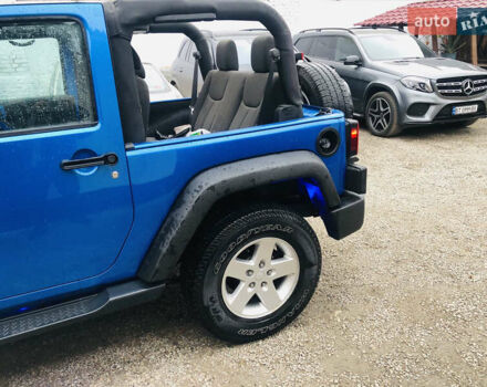 Джип Вранглер 2015 в Херсоне на Automoto.ua Синий Джип Вранглер, объемом двигателя 3.6 л и пробегом 160 тыс. км за 20000 $, фото 13 на Automoto.ua