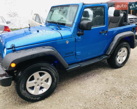 Джип Вранглер 2015 в Херсоне на Automoto.ua Синий Джип Вранглер, объемом двигателя 3.6 л и пробегом 160 тыс. км за 20000 $, фото 14 на Automoto.ua