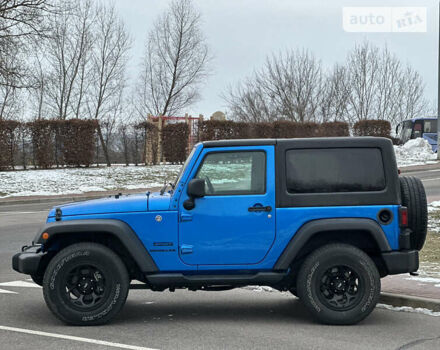 Синій Джип Wrangler, об'ємом двигуна 3.6 л та пробігом 150 тис. км за 21900 $, фото 6 на Automoto.ua