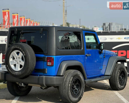 Джип Вранглер 2015 в Херсоне на Automoto.ua Синий Джип Вранглер, объемом двигателя 3.6 л и пробегом 160 тыс. км за 20000 $, фото 5 на Automoto.ua