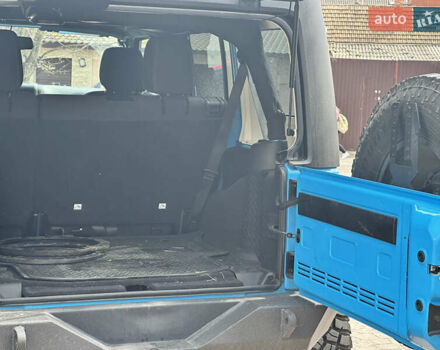 Джип Вранглер 2018 в Одессе на Automoto.ua Синий Джип Вранглер, объемом двигателя 3.61 л и пробегом 80 тыс. км за 45000 $, фото 27 на Automoto.ua