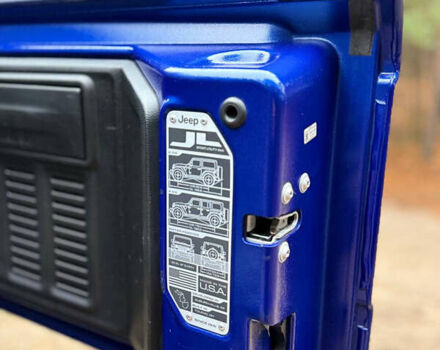 Синий Джип Вранглер, объемом двигателя 3.6 л и пробегом 85 тыс. км за 55555 $, фото 24 на Automoto.ua